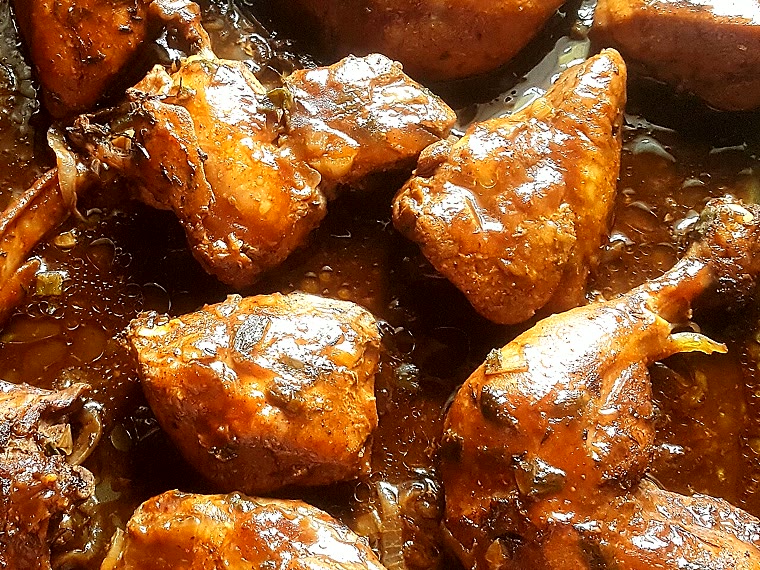 Brown stew chicken with potatoes